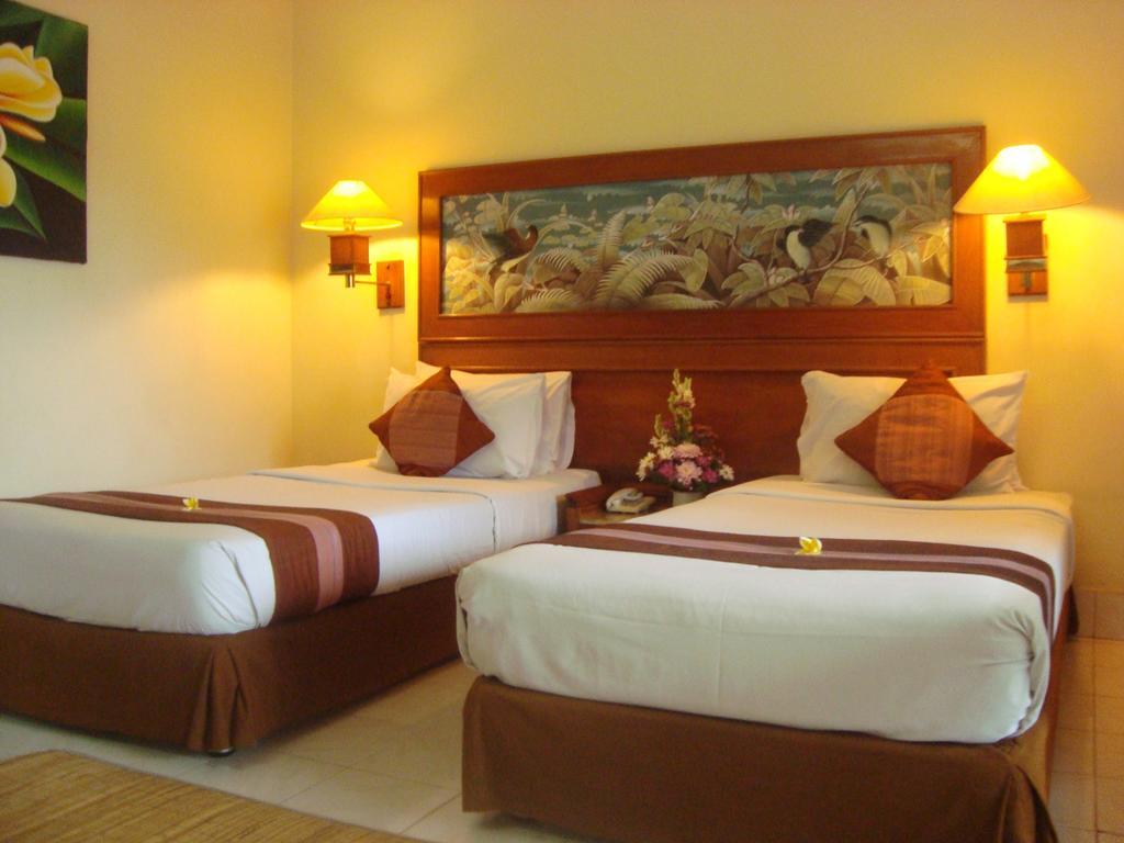 Diwangkara Beach Hotel & Resort ซานูร์ ภายนอก รูปภาพ