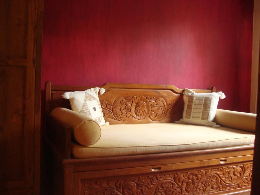 Diwangkara Beach Hotel & Resort ซานูร์ ภายนอก รูปภาพ