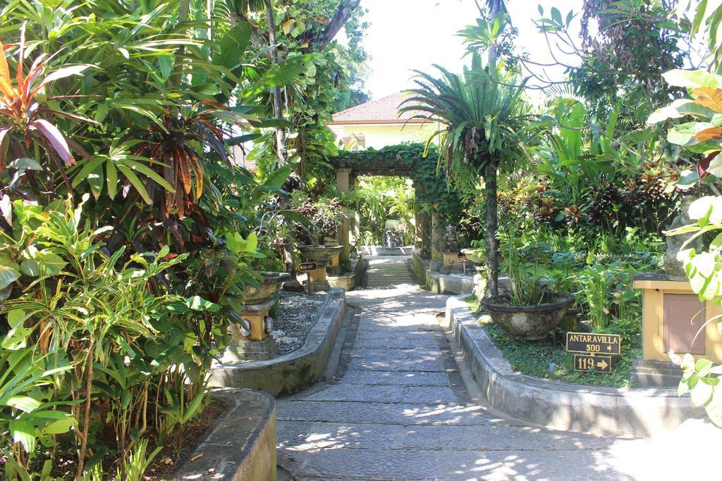 Diwangkara Beach Hotel & Resort ซานูร์ ภายนอก รูปภาพ