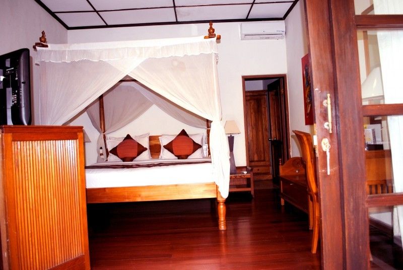 Diwangkara Beach Hotel & Resort ซานูร์ ภายนอก รูปภาพ