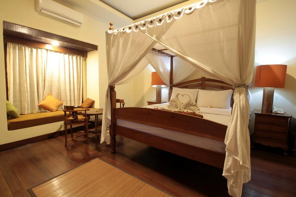 Diwangkara Beach Hotel & Resort ซานูร์ ภายนอก รูปภาพ