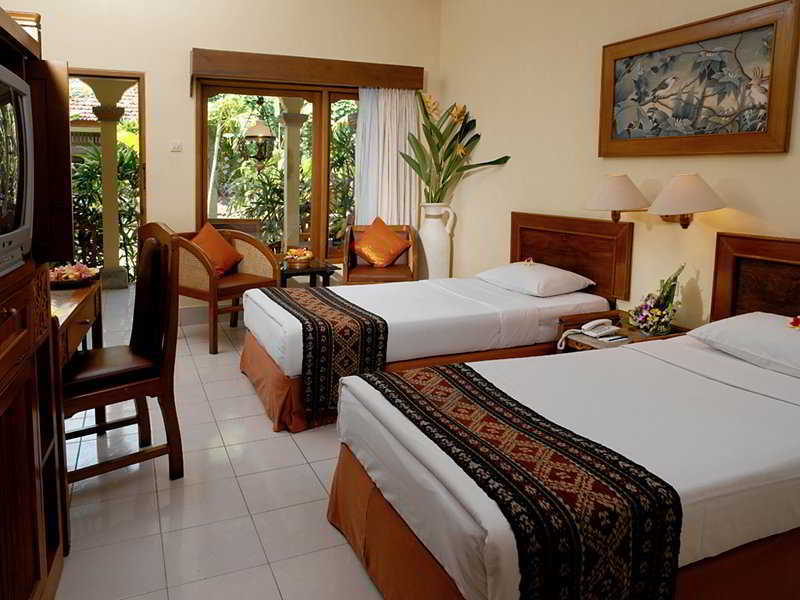 Diwangkara Beach Hotel & Resort ซานูร์ ภายนอก รูปภาพ