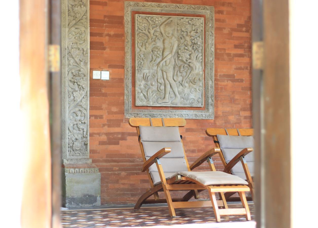 Diwangkara Beach Hotel & Resort ซานูร์ ภายนอก รูปภาพ