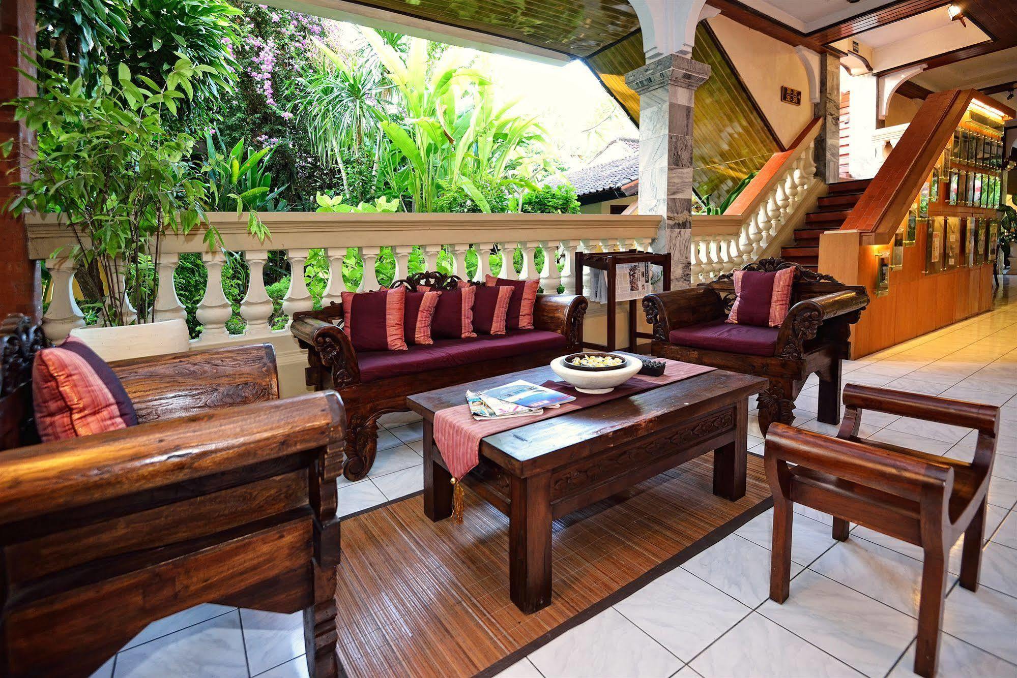 Diwangkara Beach Hotel & Resort ซานูร์ ภายนอก รูปภาพ