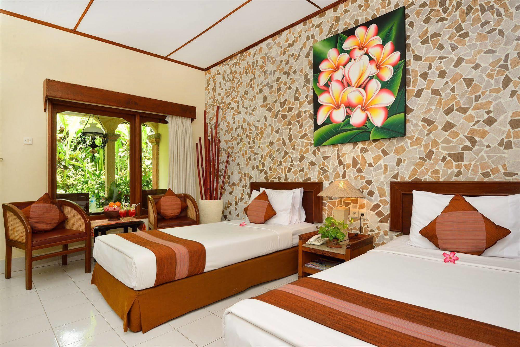 Diwangkara Beach Hotel & Resort ซานูร์ ภายนอก รูปภาพ