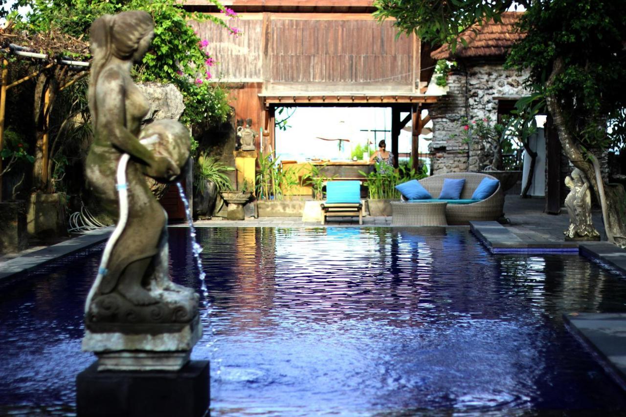 Diwangkara Beach Hotel & Resort ซานูร์ ภายนอก รูปภาพ