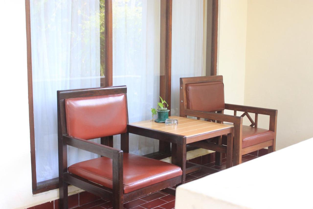 Diwangkara Beach Hotel & Resort ซานูร์ ภายนอก รูปภาพ